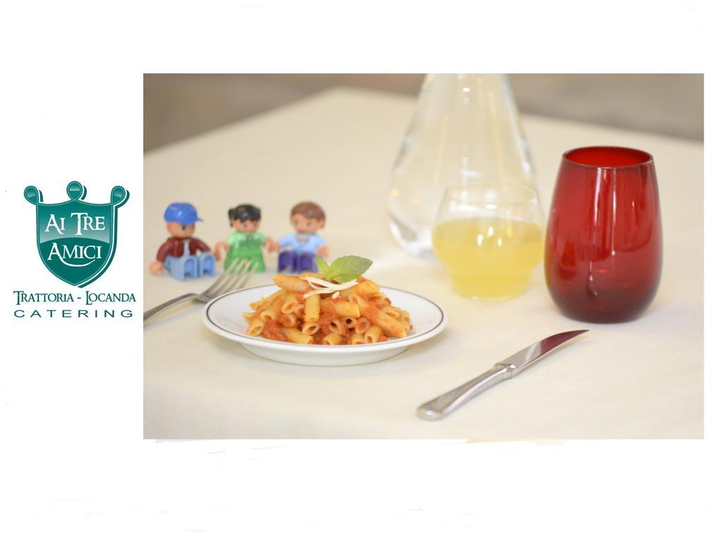 Trattoria Locanda Ai Tre Amici Mortegliano Экстерьер фото